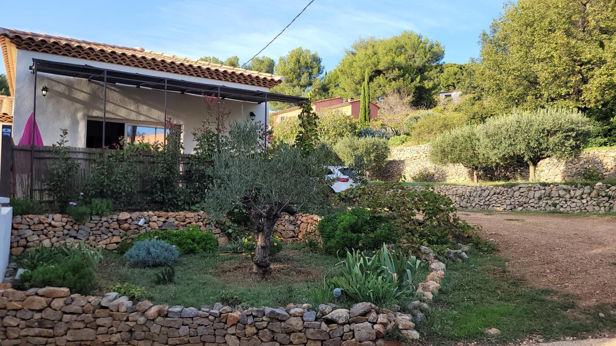 Jolie Maison Neuve Entre Mer Et Colline En Provence Ollioules Esterno foto
